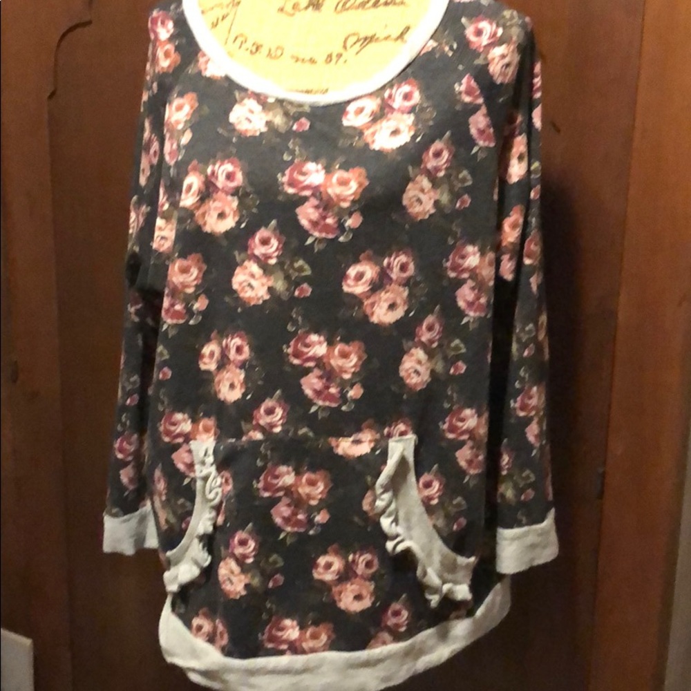 Floral sweatshirt
